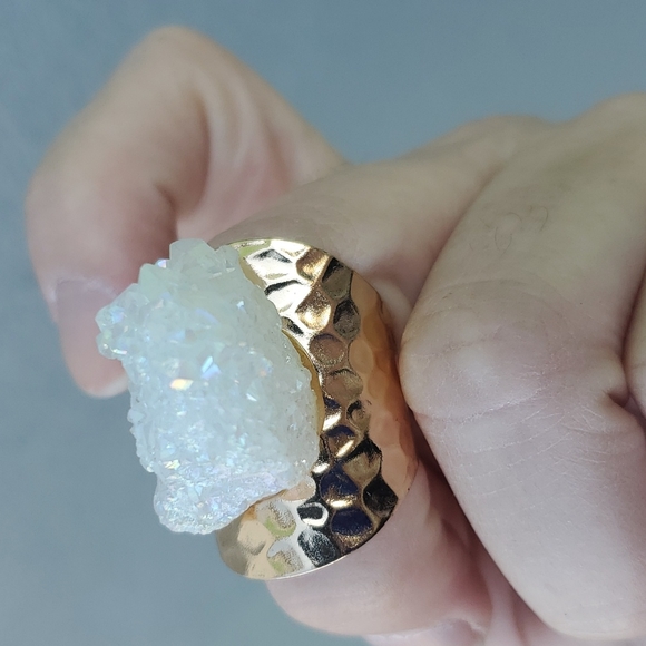 New White Titanium Crystal Agate Druzy Quartz Gold Plated Adjustable Ring. - Picture 11 of 11